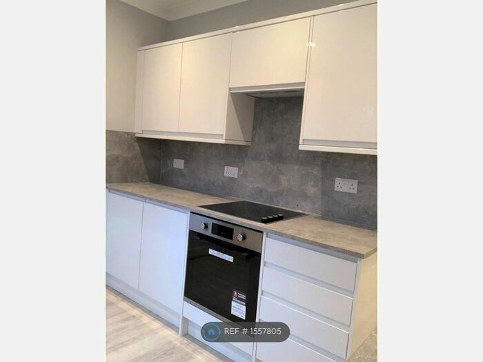 1 Bedroom Flat To Rent In Ground Floor, Hither Green, SE6