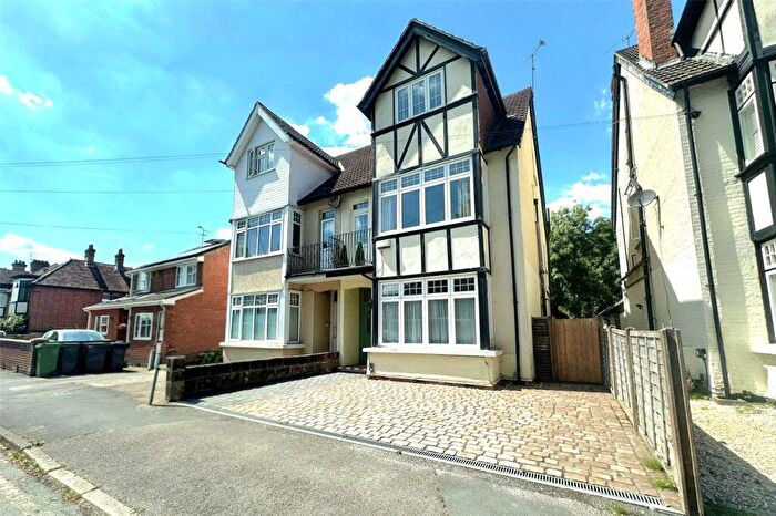 5 Bedroom Semi-Detached House For Sale In Gordon Road, Camberley, Surrey, GU15