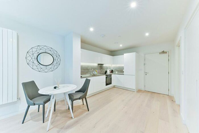 Apartment To Rent In John Cabot House, Royal Wharf, London, E16