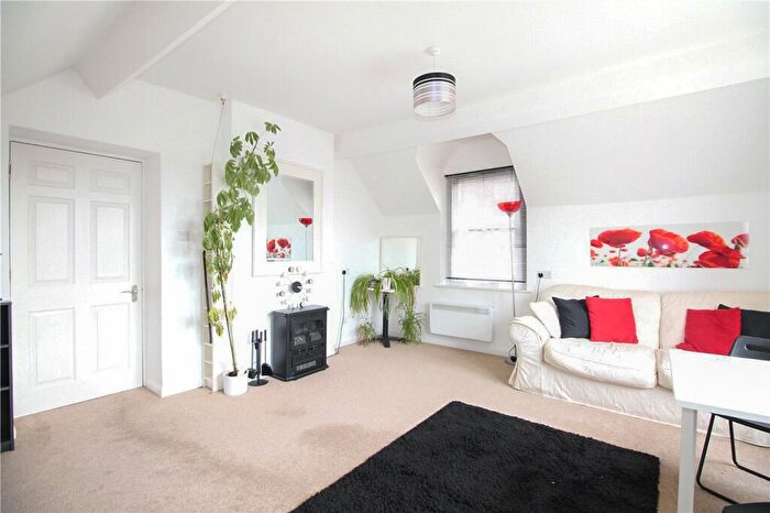 1 Bedroom Apartment For Sale In Whatley Road, Bristol, BS8