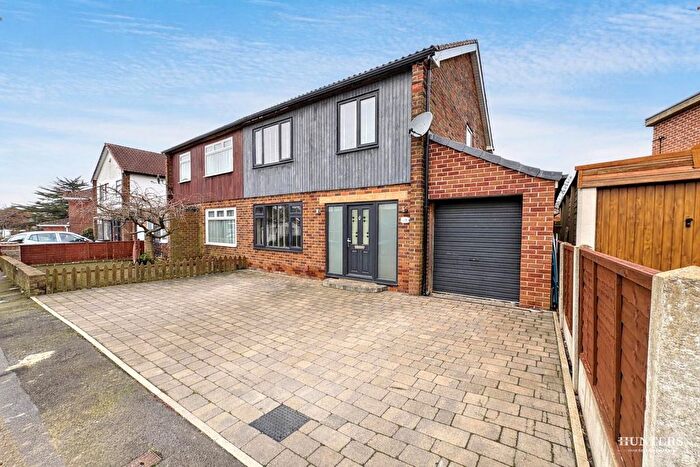 4 Bedroom Semi Detached House For Sale In Ennerdale Road, Dewsbury, West Yorkshire, WF12