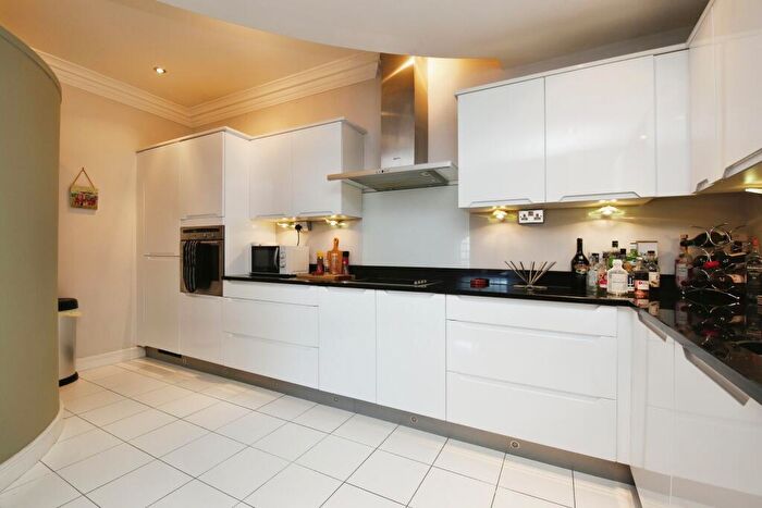 1 Bedroom Flat For Sale In Fletcher Road, Gateshead, Tyne And Wear, NE8