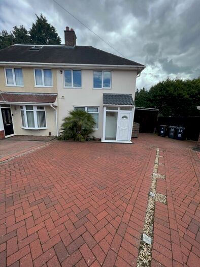 2 Bedroom Semi-Detached House To Rent In Sandway Grove, Birmingham, B13