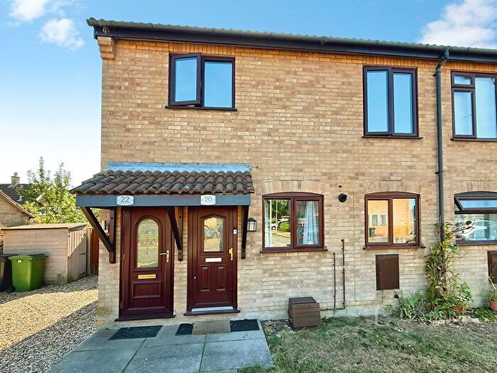2 Bedroom Flat To Rent In Lime Tree Close, Wymondham, Norfolk, NR18