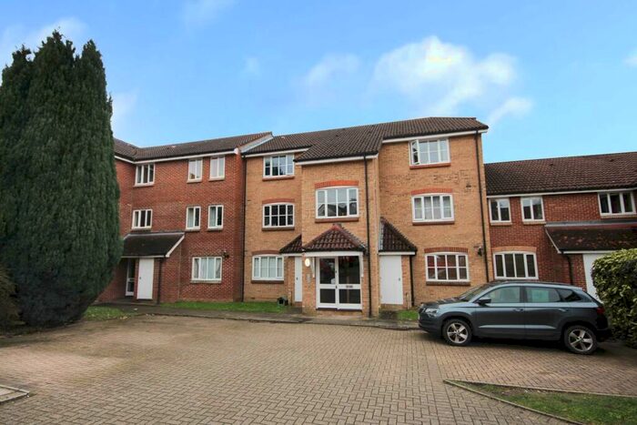 1 Bedroom Apartment To Rent In Horndean Road, Bracknell, RG12