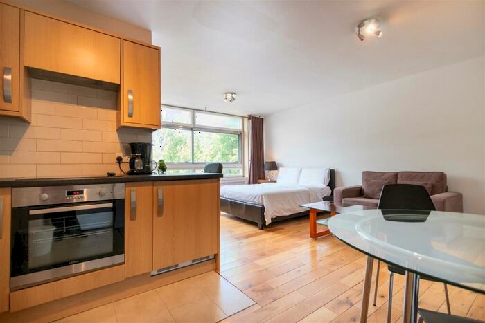 Studio To Rent In Lyndhurst Court, St Johns Wood, NW8