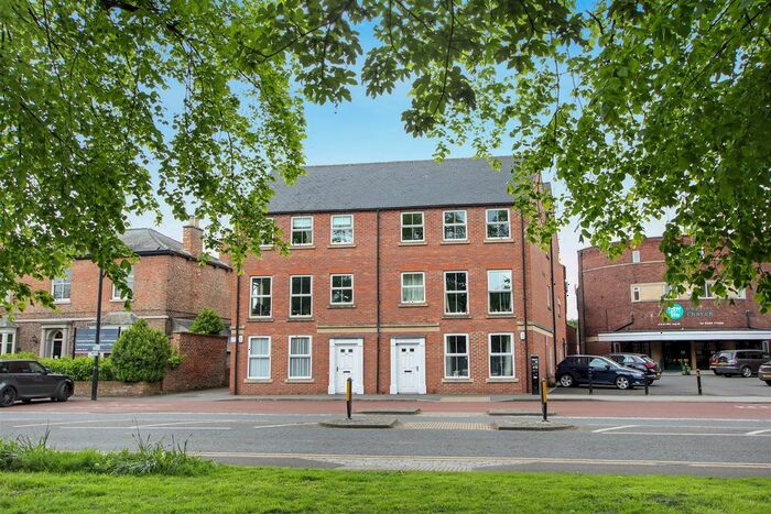 2 Bedroom Flat For Sale In High Street, Northallerton, DL7