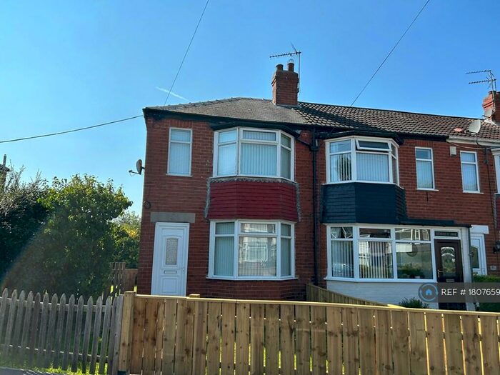 2 Bedroom End Of Terrace House To Rent In Rockford Avenue, Hull, HU8