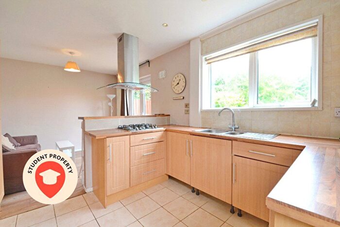 3 Bedroom Semi-detached House To Rent In Eastlake Close, Horfield, Bristol, Bristol, BS7