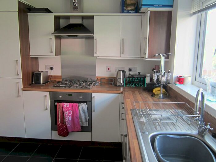 3 Bedroom Semi-Detached House To Rent In Watkin Road, Freemans Meadow, LE2