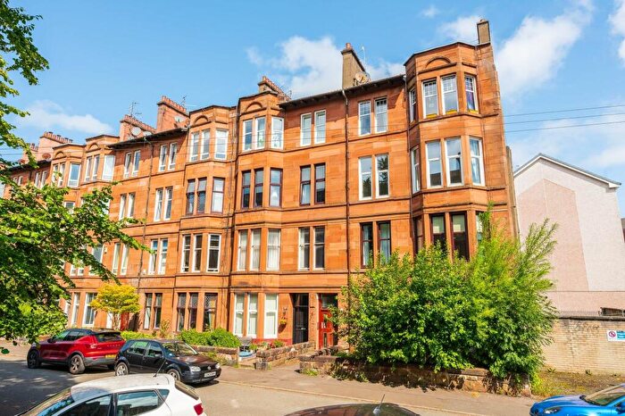 2 Bedroom Flat For Sale In Woodford Street, Shawlands, G41