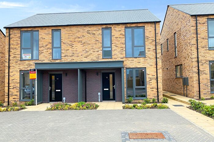3 Bedroom Semi-Detached House To Rent In Redmires Grove, Harrogate, HG3