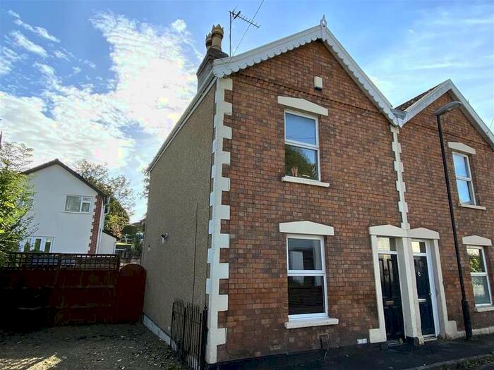 2 Bedroom Semi-Detached House To Rent In Hollywood Road, Brislington, Bristol, BS4