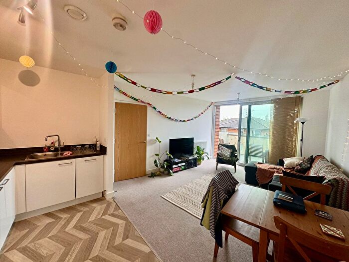 2 Bedroom Flat To Rent In Devons Road, London, E3