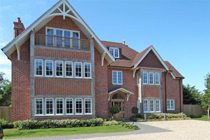 2 Bedroom Flat For Sale In Ringwood Road, Walkford, BH23