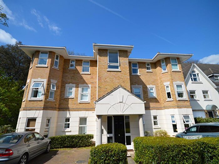 2 Bedroom Flat To Rent In Penners Gardens, Surbiton, Surrey, KT6
