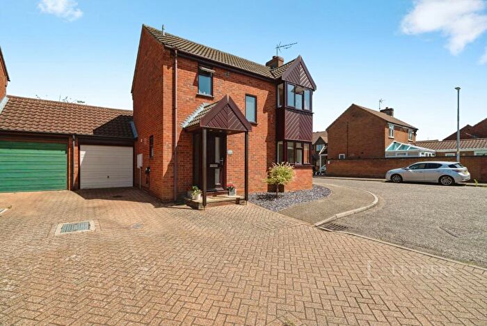 3 Bedroom Detached House To Rent In Manor Chase, Taverham, Norwich, NR8