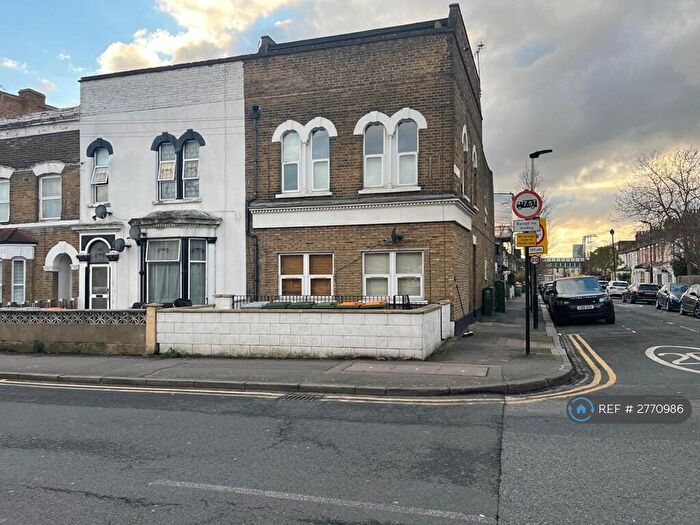 2 Bedroom Flat To Rent In Dames Road, London, E7