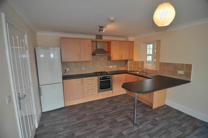 2 Bedroom Flat To Rent In Woolcombers Way, Tyersal, Bradford, BD4