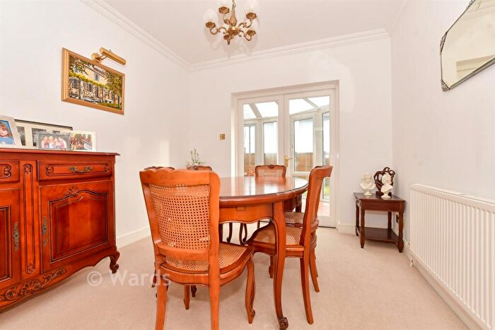 3 Bedroom Semi Detached House For Sale In Sandown Road, Deal, Kent, CT14