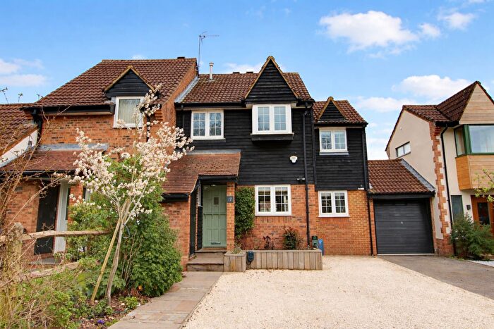 4 Bedroom Semi Detached House For Sale In Northchurch, Berkhamsted, HP4