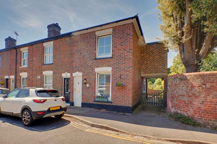 2 Bedroom End Of Terrace House For Sale In Lymbourn Road, Havant, PO9
