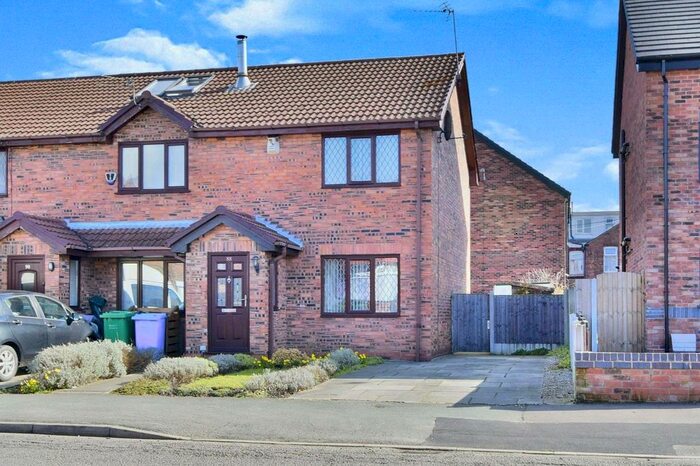 2 Bedroom End Of Terrace House To Rent In Egerton Road North, Manchester, Greater Manchester, M16