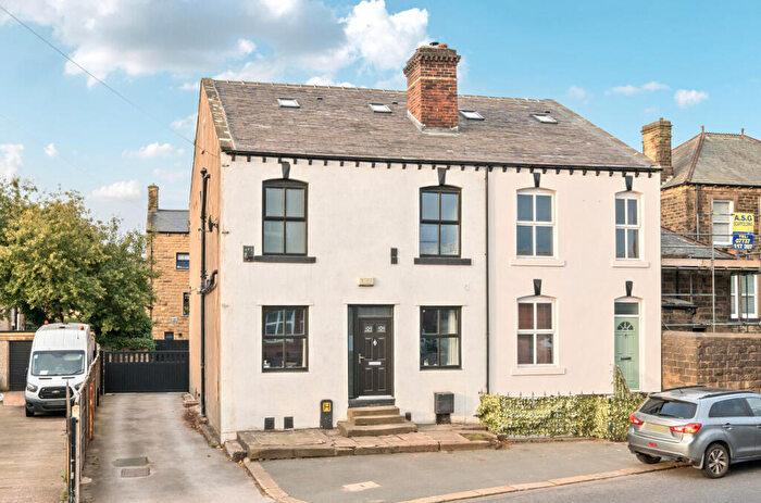 5 Bedroom Semi-Detached House For Sale In Tingley Common, Morley, Leeds, West Yorkshire, LS27