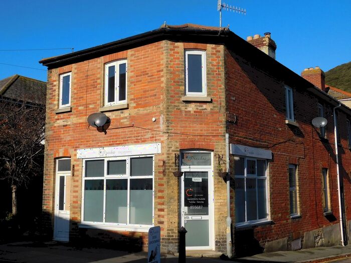 1 Bedroom Flat To Rent In Albert Street, Ventnor, Isle Of Wight., PO38
