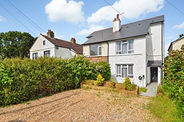 3 Bedroom Semi-Detached House For Sale In Nethergong Hill, Upstreet, Canterbury, CT3