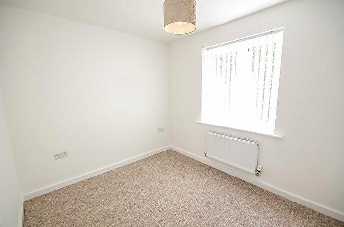2 Bedroom Flat To Rent In Centenary Close, Chester, CH4