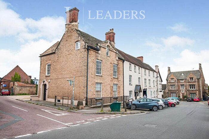 2 Bedroom Flat To Rent In Church Street, Faringdon, Oxfordshire, SN7