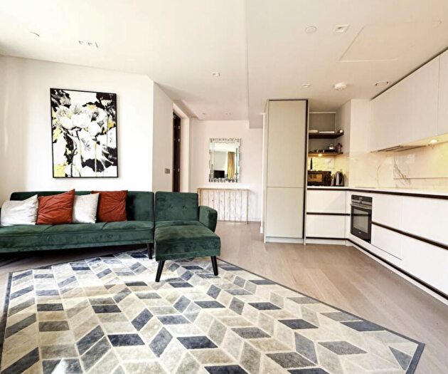 1 Bedroom Flat To Rent In Westmark Tower, Paddington, London, W2