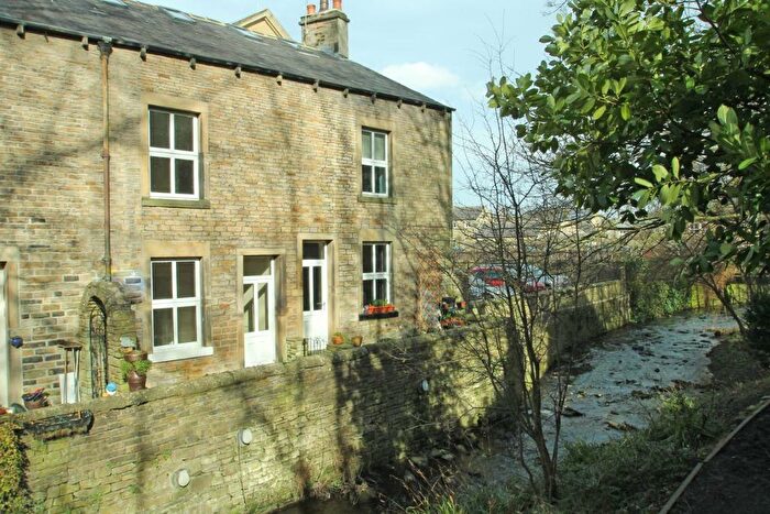 2 Bedroom Terraced House To Rent In Brookside, Skipton, BD23