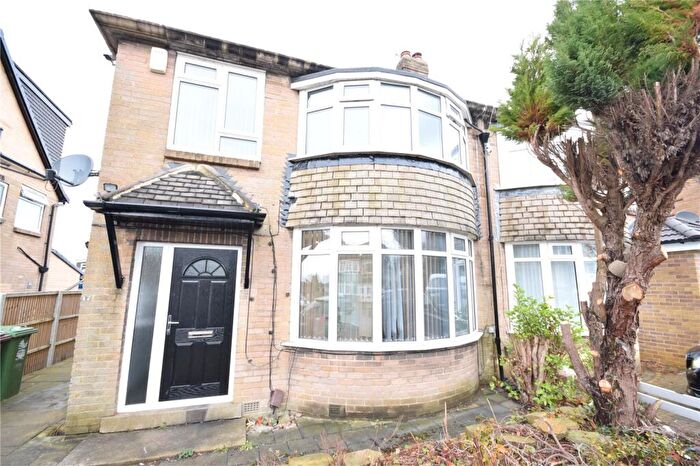 3 Bedroom Semi Detached House To Rent In Carr Manor Drive, Leeds, West Yorkshire, LS17