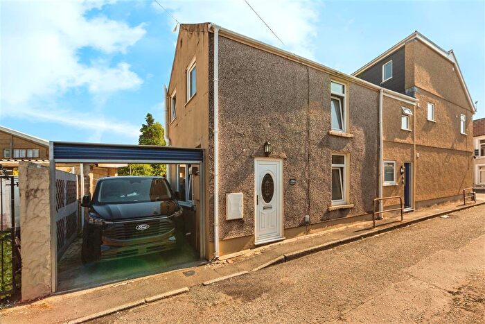 2 Bedroom House To Rent In Catherine Street, Swansea, SA1