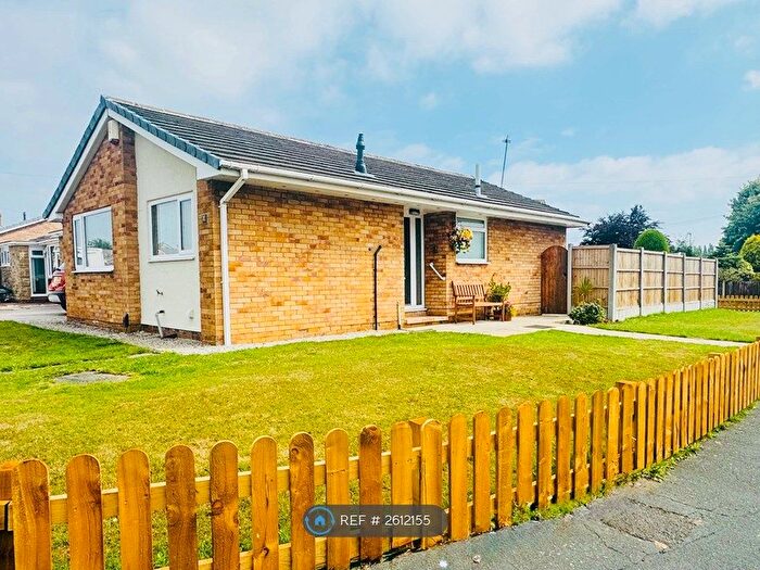 2 Bedroom Bungalow To Rent In Pentland Grove, Wakefield, WF2