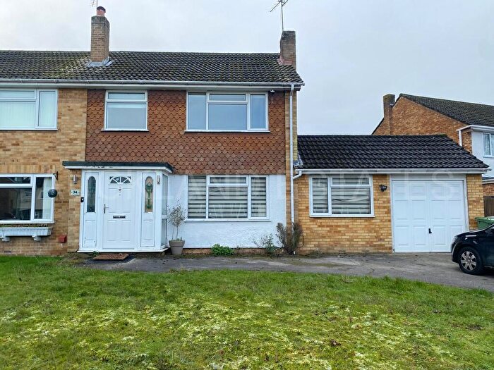 3 Bedroom Semi-Detached House To Rent In Northlands, Potters Bar, EN6