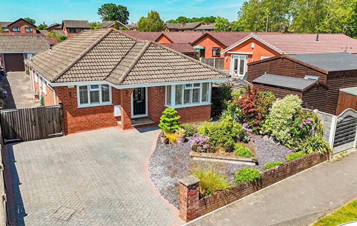 3 Bedroom Detached Bungalow For Sale In Keswick Way, Verwood, BH31