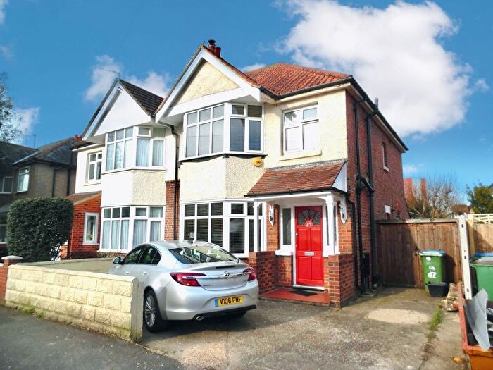 3 Bedroom Semi Detached House For Sale In Gurney Road, Southampton, SO15