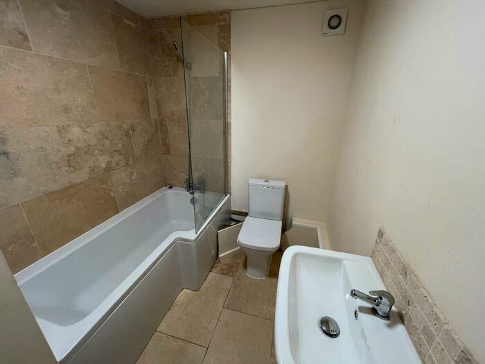 2 Bedroom Apartment To Rent In Manchester Street, Derby, Derbyshire, DE22