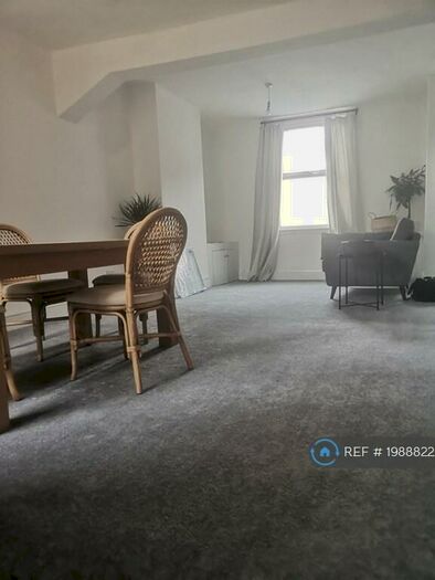 2 Bedroom Terraced House To Rent In Uppingham Street, Northampton, NN1