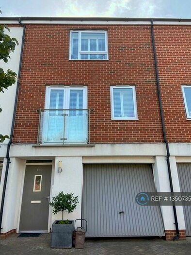 3 Bedroom Terraced House To Rent In Alcock Crescent, Crayford, Dartford, DA1