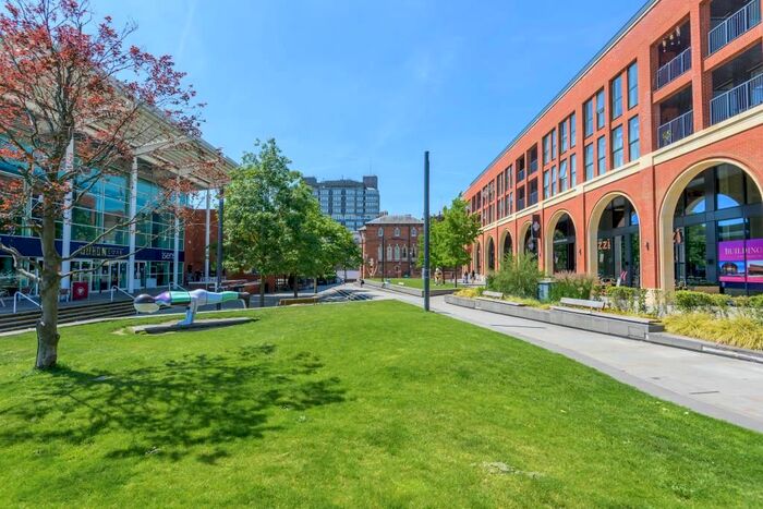 Studio To Rent In Aylesbury, Buckinghamshire, HP20