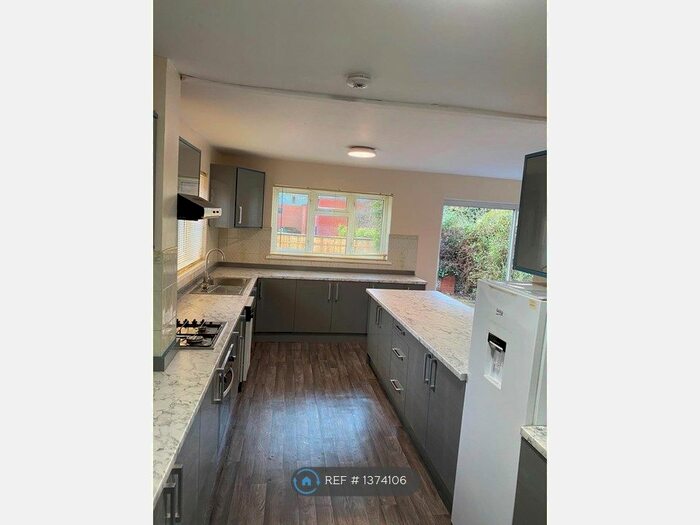 3 Bedroom Detached House To Rent In Lyndon Road, Solihull, B92