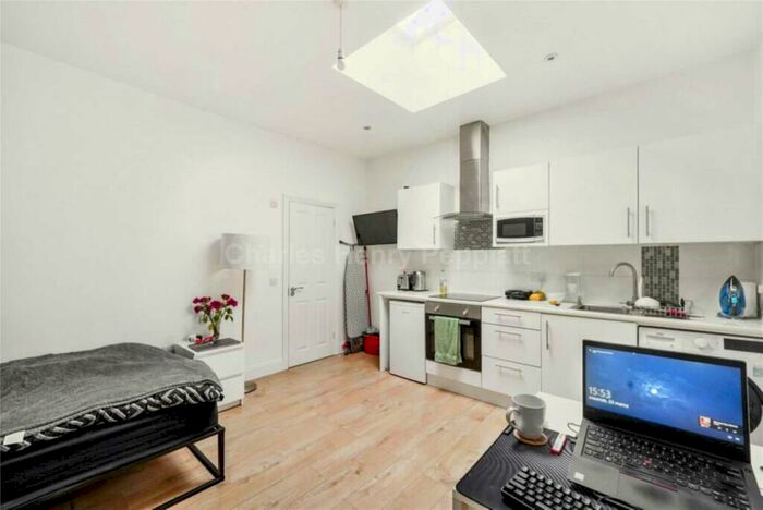 Studio To Rent In Eversholt Street, Mornington Crescent, NW1