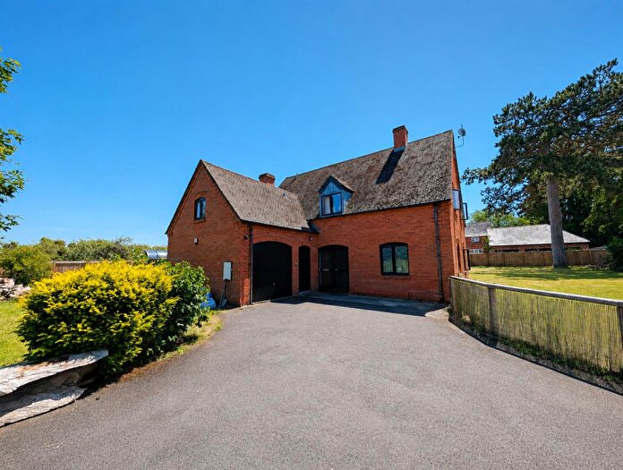 5 Bedroom Detached House For Sale In Breinton, Hereford, HR4