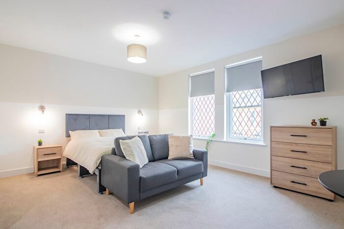 1 Bedroom Studio To Rent In Room Brookhill Street, Stapleford, NG9