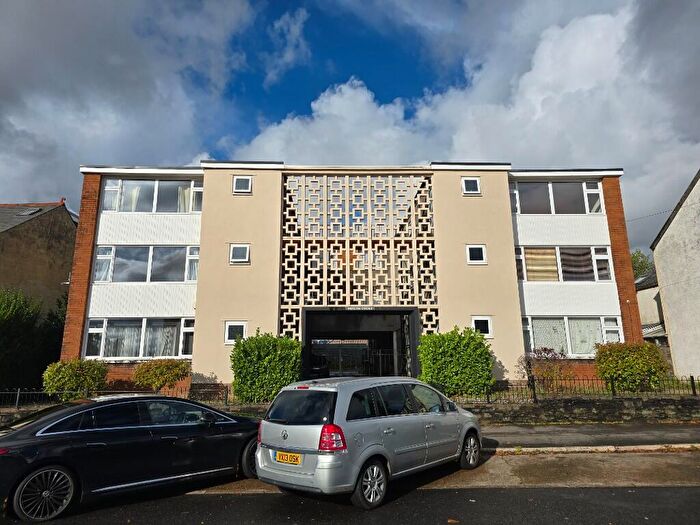 2 Bedroom Flat For Sale In The Philog, Whitchurch, Cardiff, CF14