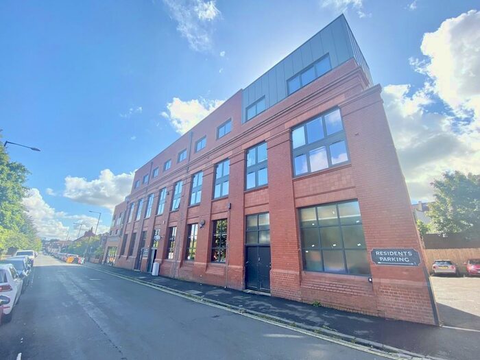 2 Bedroom Maisonette To Rent In Southville, The Cigar Factory, BS3